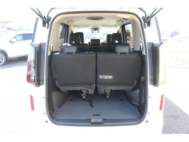 NISSAN SERENA  WG 4WD 2025 Image 31