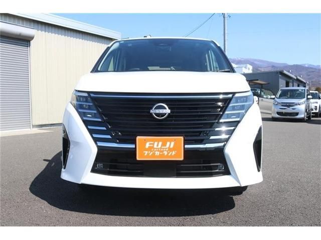 NISSAN SERENA  WG 4WD 2025 Image 31