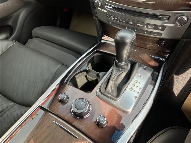 NISSAN FUGA HYBRID 2012 Image 31