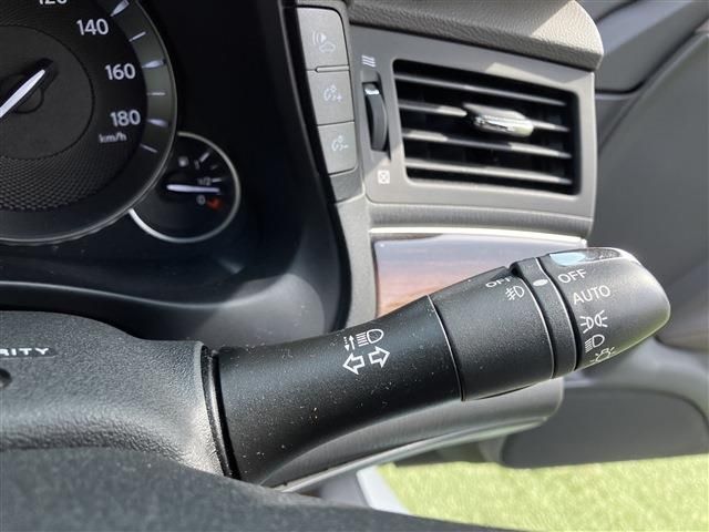 NISSAN FUGA HYBRID 2012 Image 31