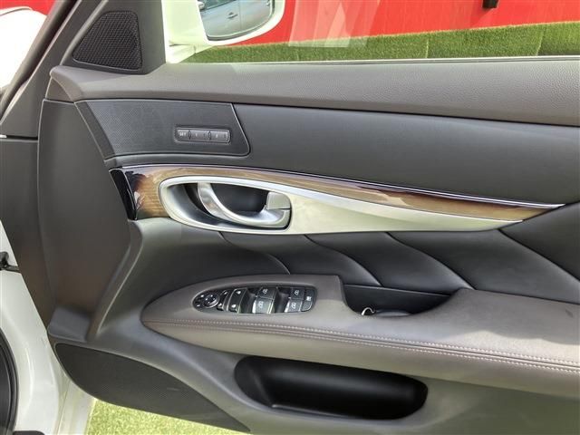 NISSAN FUGA HYBRID 2012 Image 31