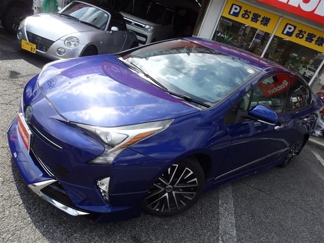TOYOTA PRIUS 2016 Image 31