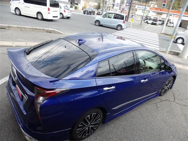 TOYOTA PRIUS 2016 Image 31