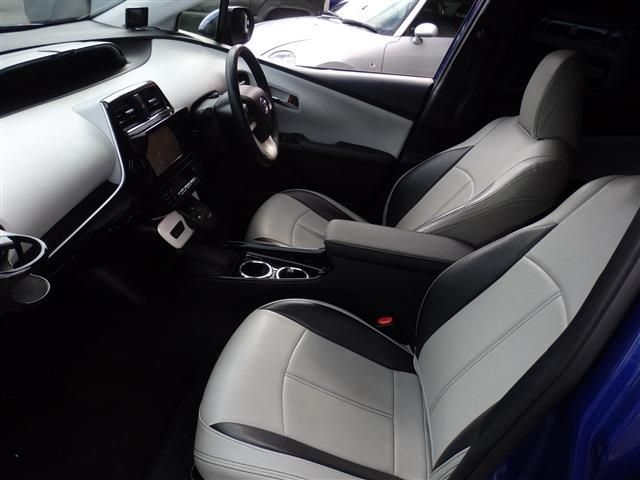 TOYOTA PRIUS 2016 Image 31