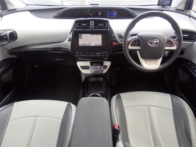 TOYOTA PRIUS 2016 Image 31