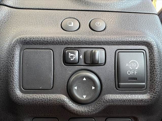 NISSAN NOTE 2013 Image 31