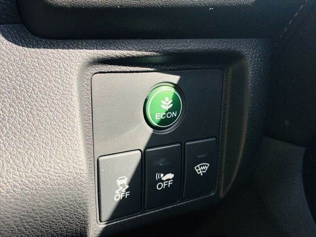 HONDA VEZEL HYBRID 2014 Image 31