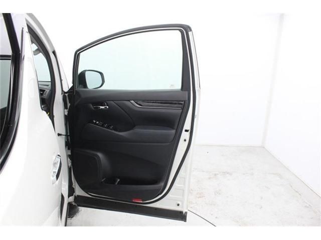 TOYOTA VELLFIRE 2018 Image 31