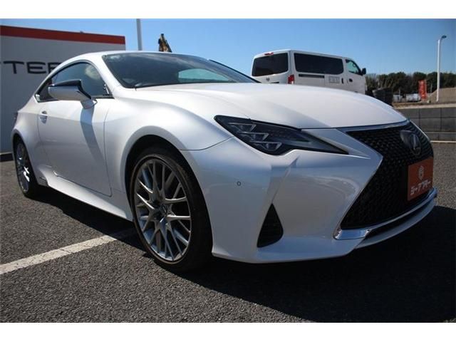 TOYOTA LEXUS RC300H 2018 Image 31