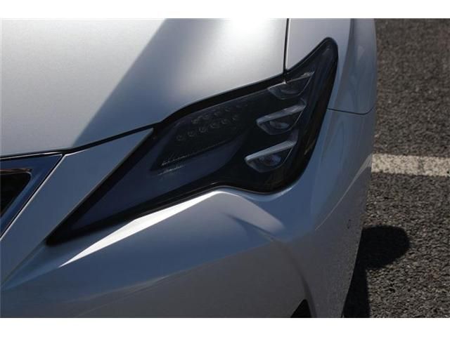 TOYOTA LEXUS RC300H 2018 Image 31