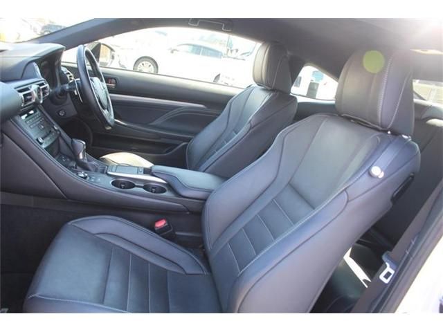 TOYOTA LEXUS RC300H 2018 Image 31