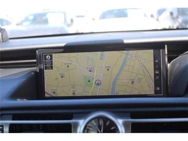 TOYOTA LEXUS RC300H 2018 Image 31