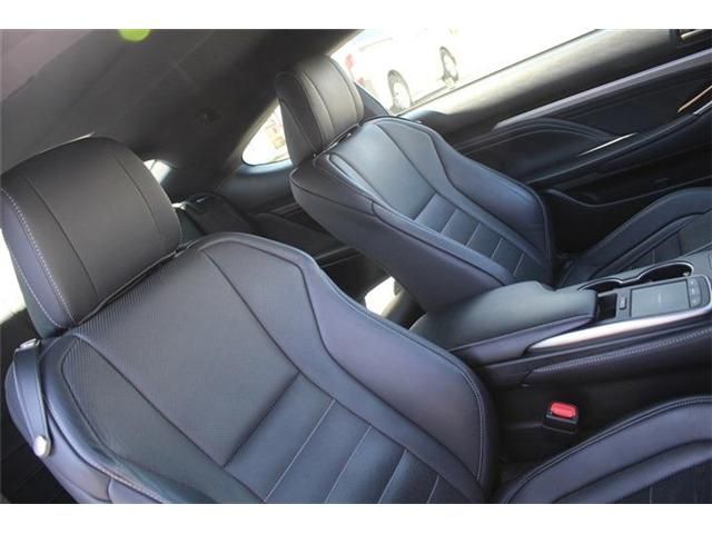 TOYOTA LEXUS RC300H 2018 Image 31