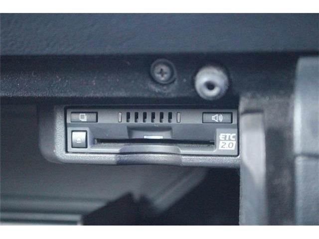 TOYOTA LEXUS RC300H 2018 Image 31