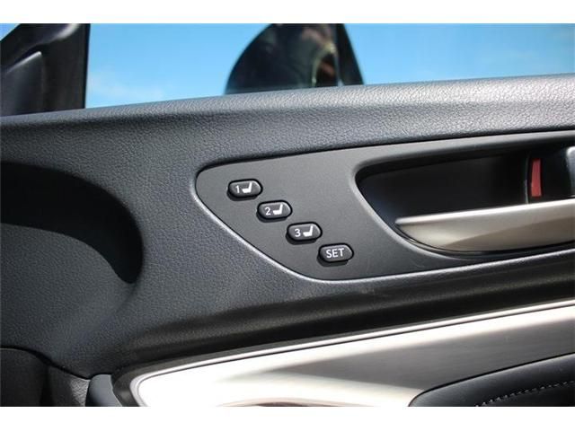 TOYOTA LEXUS RC300H 2018 Image 31