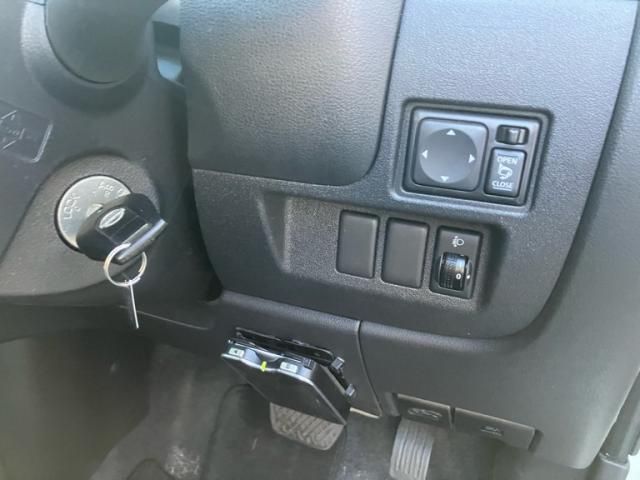 NISSAN MARCH 2014 Image 31