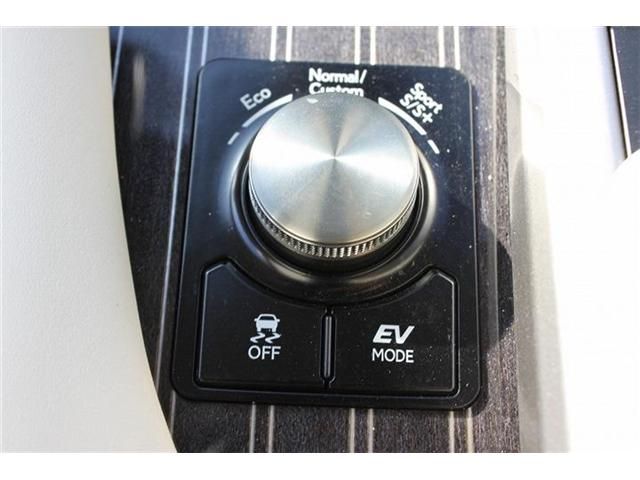 TOYOTA LEXUS RX450H 2WD 2019 Image 31