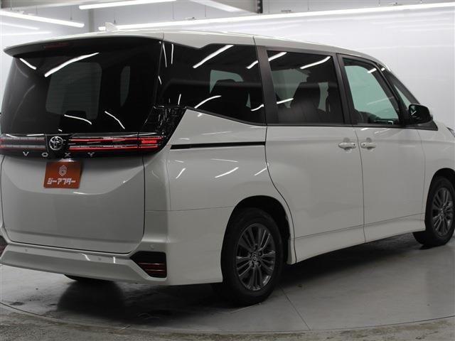 TOYOTA VOXY 2023 Image 31