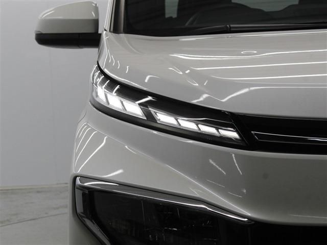 TOYOTA VOXY 2023 Image 31