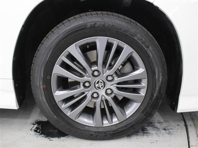 TOYOTA VOXY 2023 Image 31