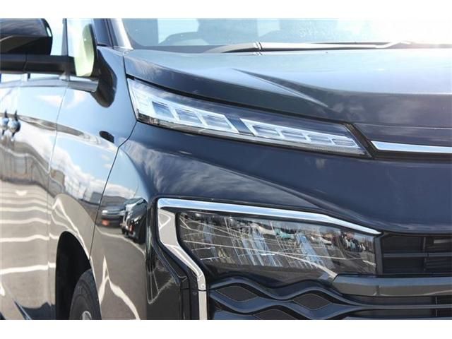 TOYOTA VOXY HYBRID 2025 Image 31