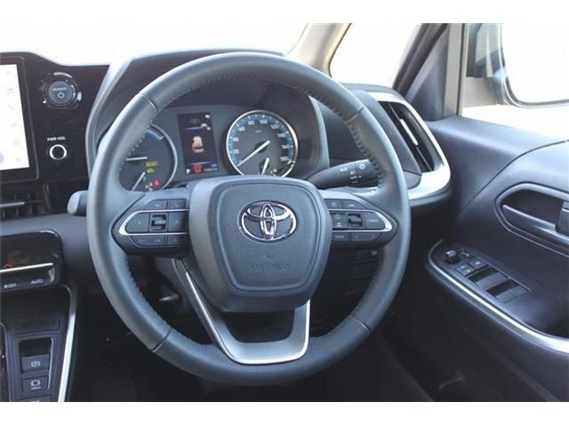 TOYOTA VOXY HYBRID 2025 Image 31