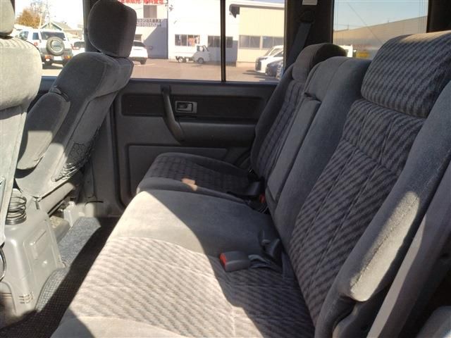 ISUZU BIGHORN WAGON 1995 Image 31