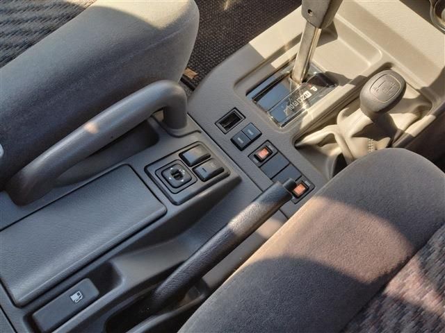 ISUZU BIGHORN WAGON 1995 Image 31