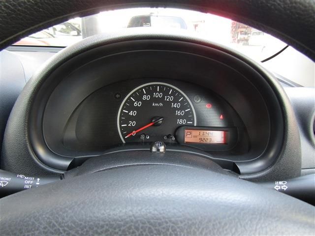 NISSAN MARCH 2018 Image 31