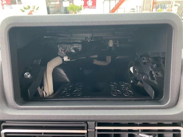 DAIHATSU HIJET TRUCK 4WD 2025 Image 31