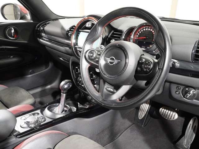 BMW MINI CLUBMAN 2018 Image 31