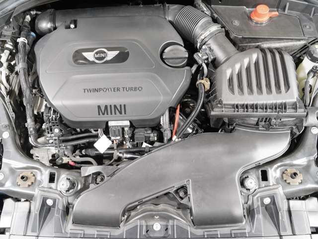 BMW MINI COOPER D CL 2017 Image 31