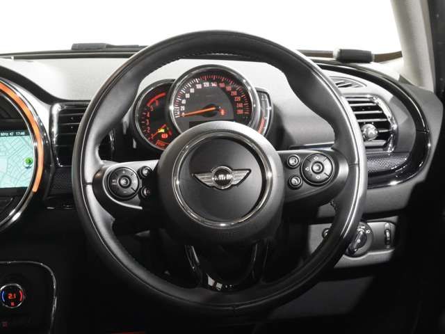 BMW MINI COOPER D CL 2017 Image 31