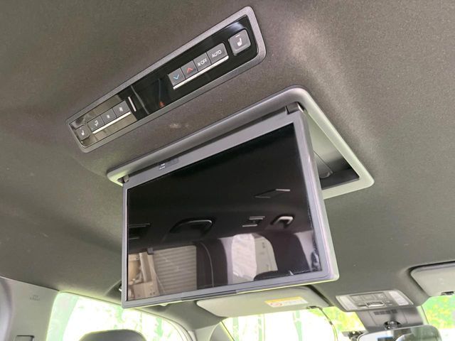 TOYOTA NOAH HYBRID 2023 Image 31