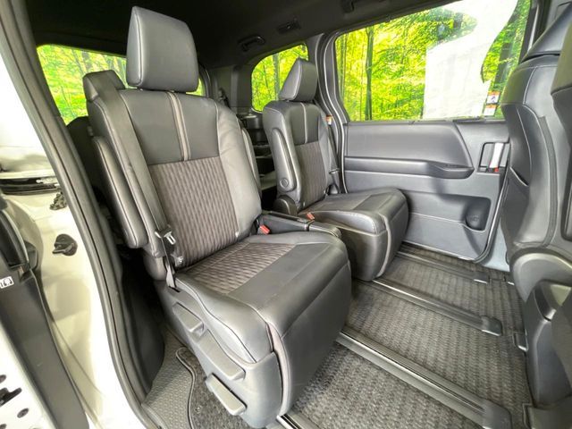 TOYOTA NOAH HYBRID 2023 Image 31