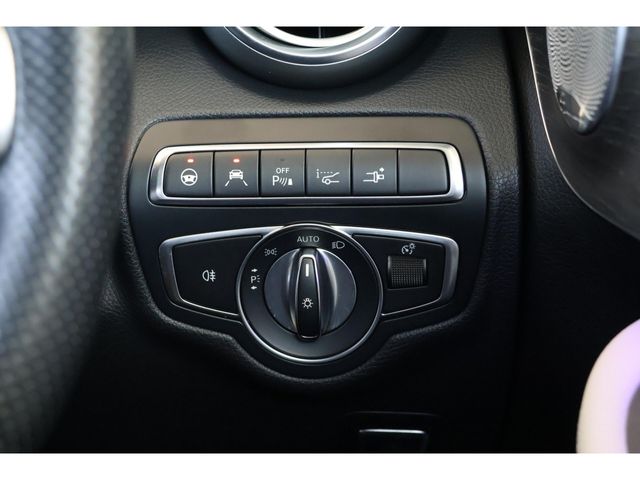 MERCEDES BENZ MERCEDES AMG C CLASS 2018 Image 31