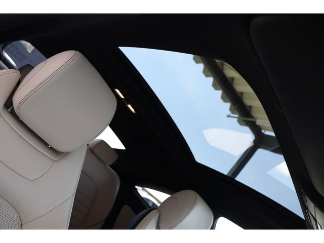 MERCEDES BENZ MERCEDES AMG C CLASS 2018 Image 31