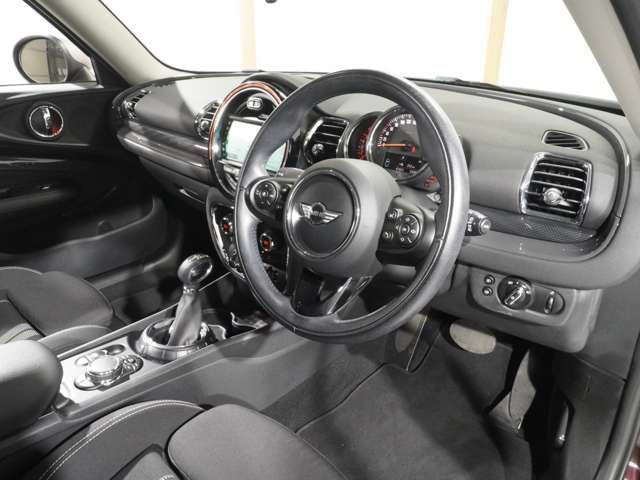 BMW MINI COOPER S CL 2017 Image 31