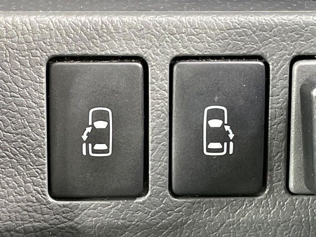 TOYOTA VOXY 2010 Image 31