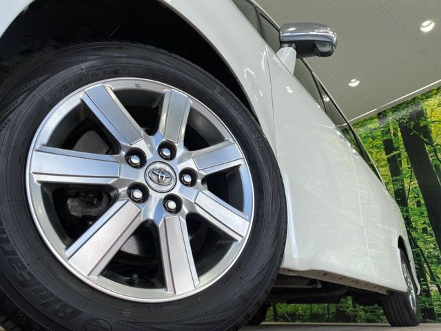 TOYOTA VOXY 2010 Image 31