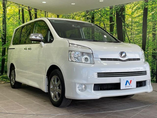 TOYOTA VOXY 2010 Image 31