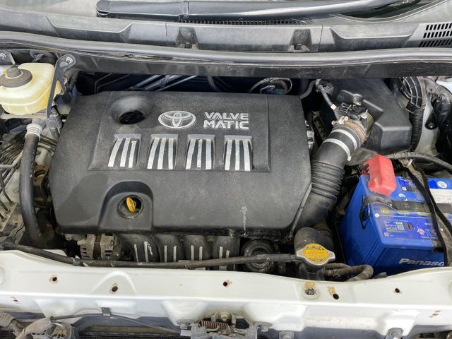 TOYOTA VOXY 2010 Image 31