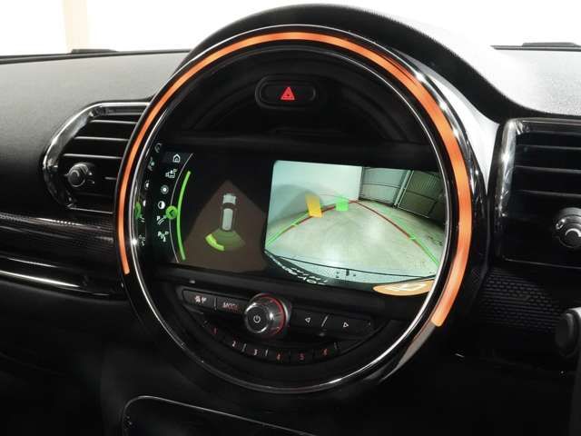 BMW MINI COOPER D CL 2017 Image 31