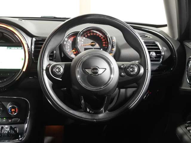 BMW MINI COOPER D CL 2017 Image 31