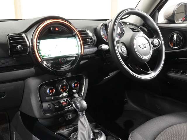 BMW MINI COOPER D CL 2017 Image 31