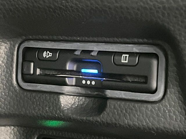 HONDA N BOX CUSTOM 2023 Image 31