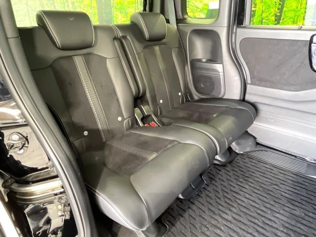 HONDA N BOX CUSTOM 2023 Image 31