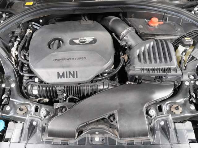 BMW MINI COOPER S CL 2017 Image 31