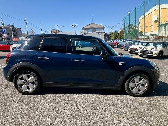 BMW MINI COOPER 5DOOR 2019 Image 31