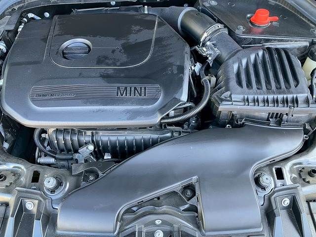 BMW MINI COOPER 5DOOR 2019 Image 31